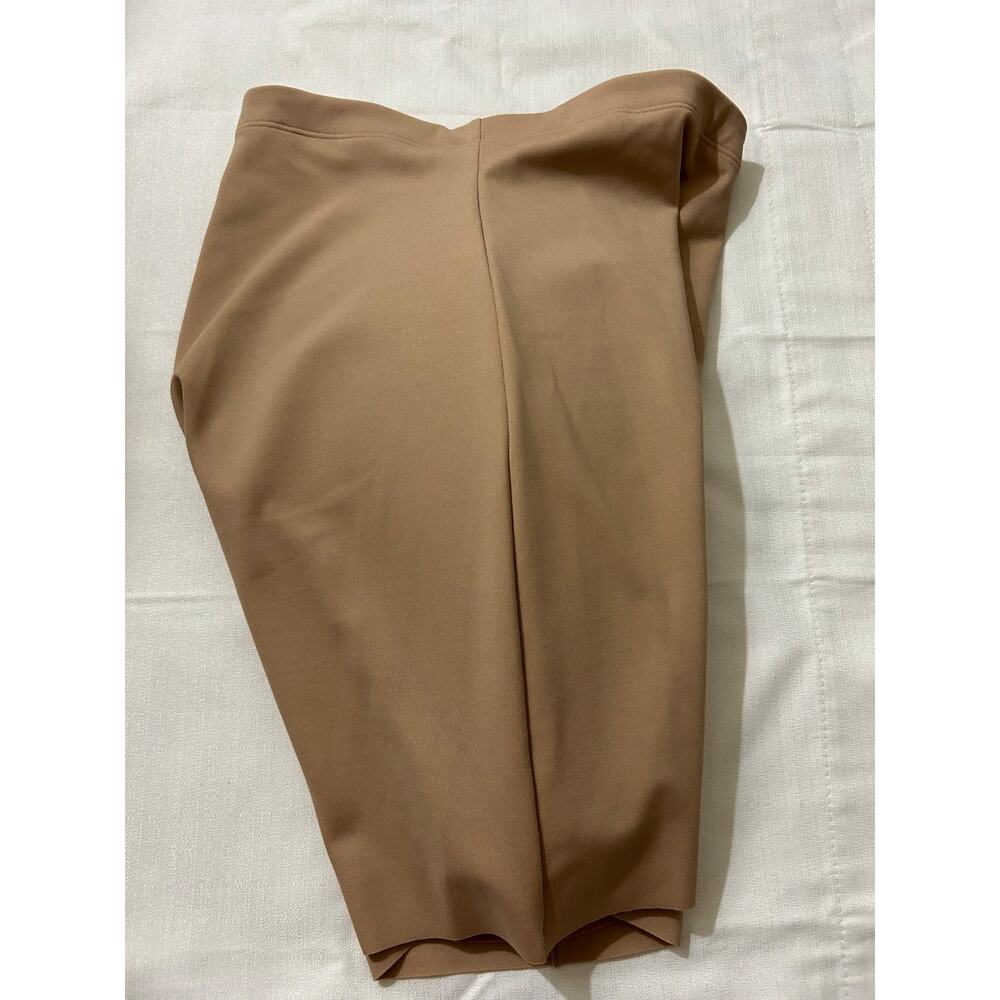 Skims NWT Butt and Hip Enhancing Padded Shorts Clay Size Small